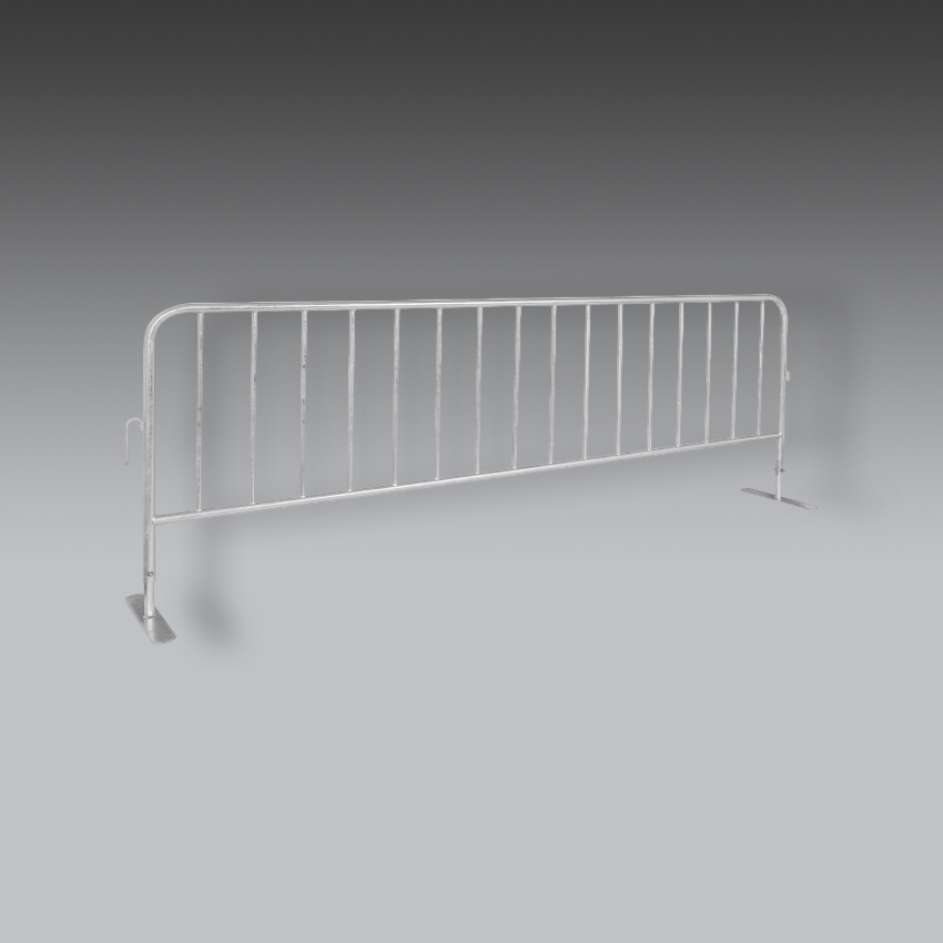 senalamientos viales para la seguridad industrial barrera de seguridad portatil galvanizada patas planas modelo h 8270 marca uline